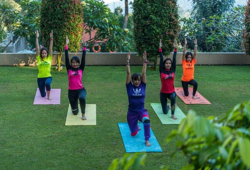 Nava Hotel Tawangmangu