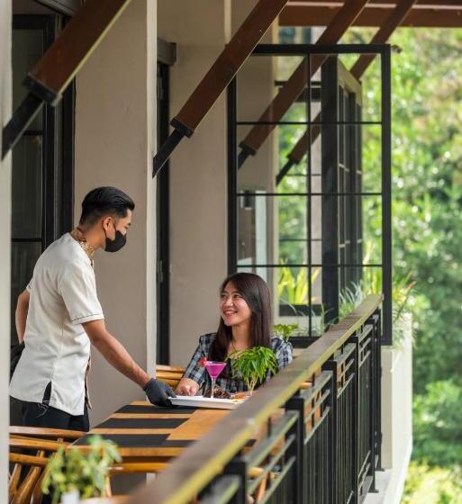 Nava Hotel Tawangmangu