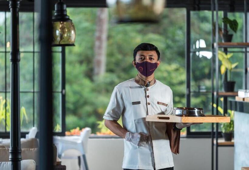 Nava Hotel Tawangmangu