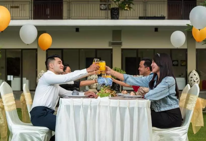 Nava Hotel Tawangmangu