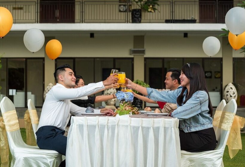 Nava Hotel Tawangmangu