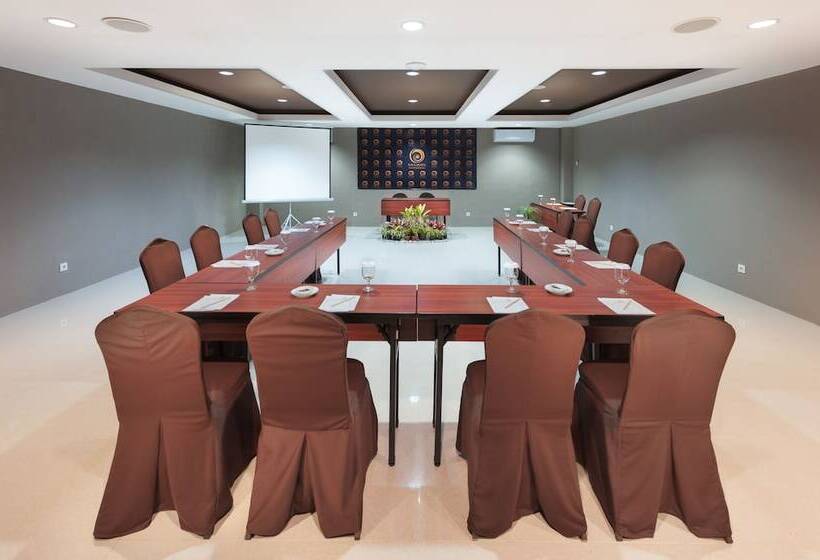 Nava Hotel Tawangmangu