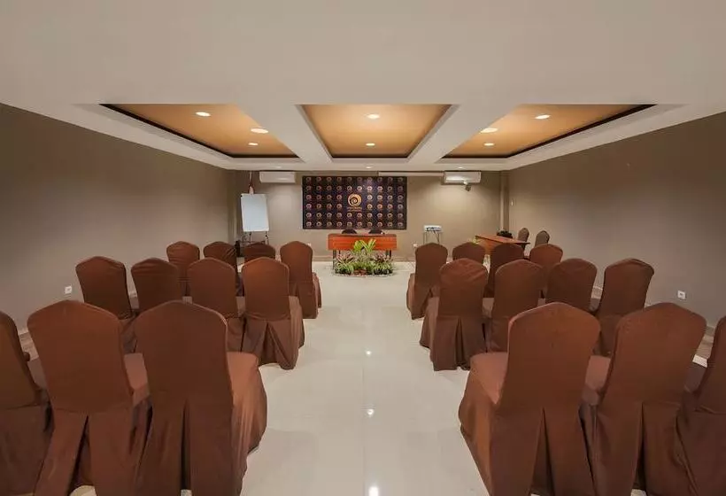 Nava Hotel Tawangmangu