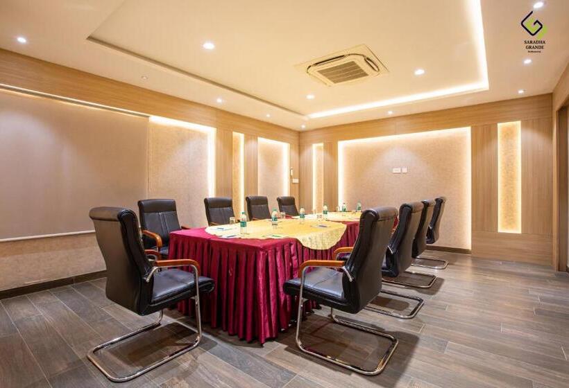 Hotel Saradha Grande