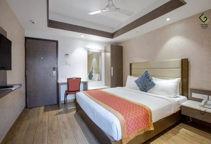 Hotelli Saradha Grande