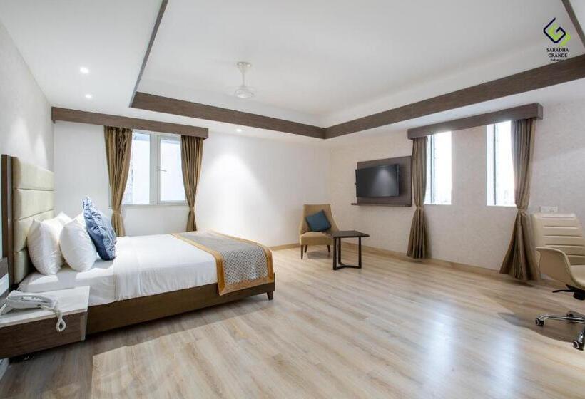 Hotel Saradha Grande