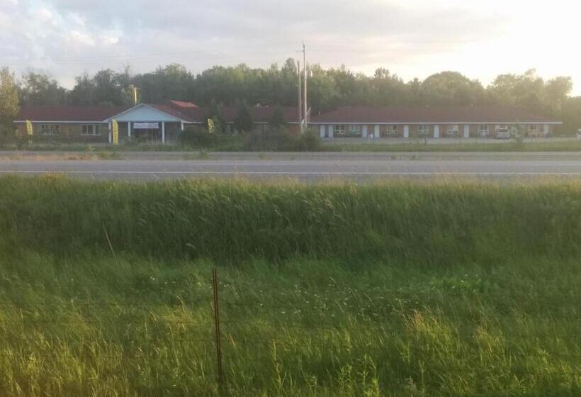 فندق على الطريق All Tucked Inn