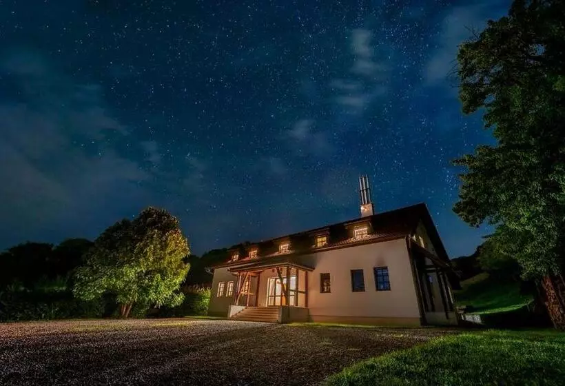 Majatalo Conacul Gaal Kuria