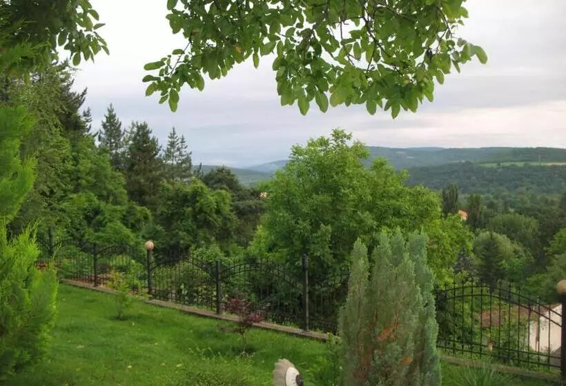 Majatalo Guest House Slivek