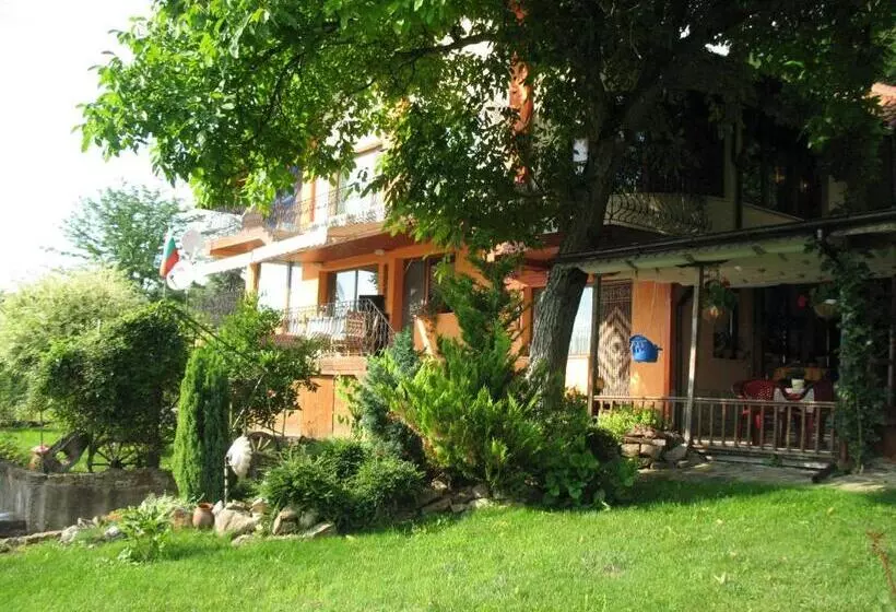 Majatalo Guest House Slivek