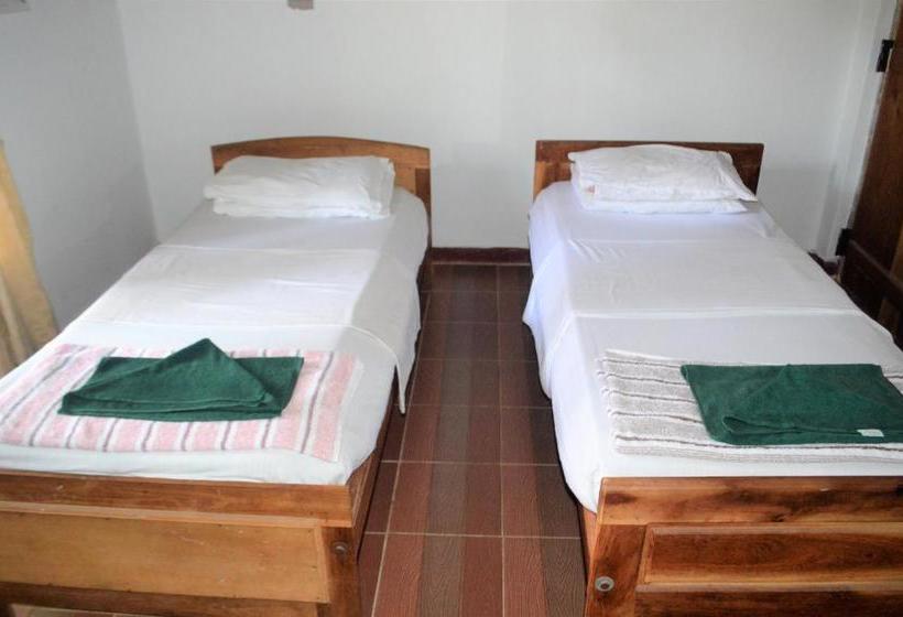 بنسيون Mangala Lodge