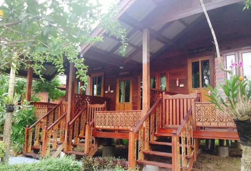 Majatalo Panpim Resort