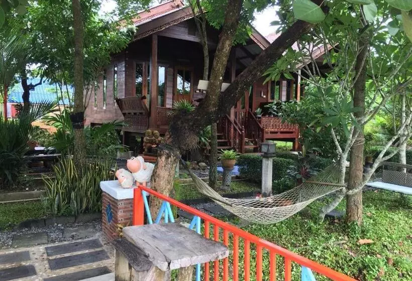 Majatalo Panpim Resort