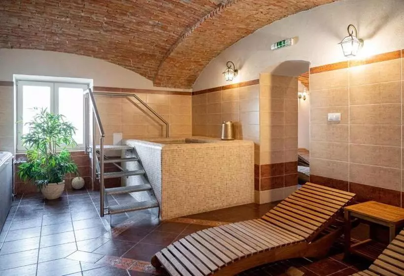 Majatalo Rezort Sivý Kameň