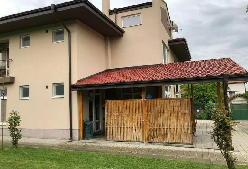 ペンション Villa Jerman