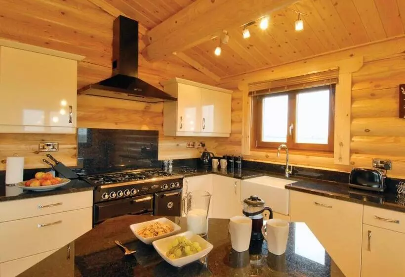 Lomakeskus Laxfield Lodges