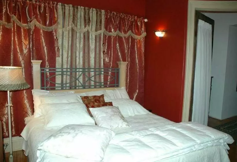 Sommerville Court Motel Bed & Breakfast