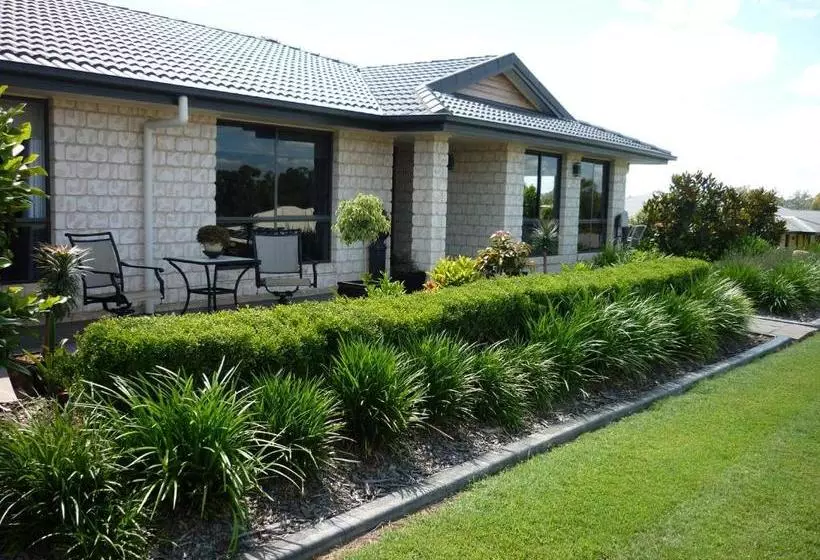 Willowbank Drive Bed & Breakfast