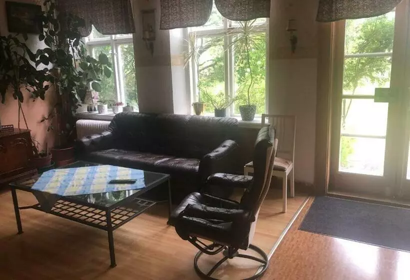 Retkeilymaja Billingehill Bed&breakfast