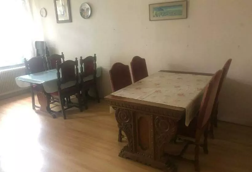 Retkeilymaja Billingehill Bed&breakfast