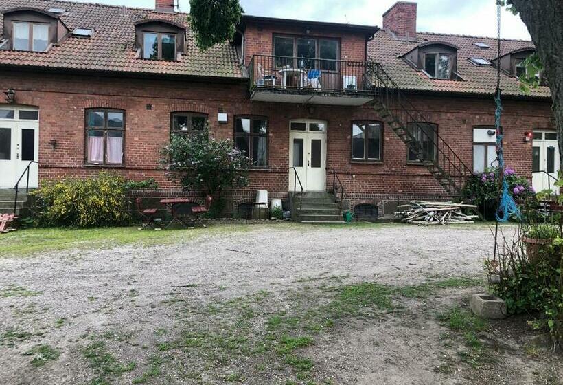 Retkeilymaja Billingehill Bed&breakfast