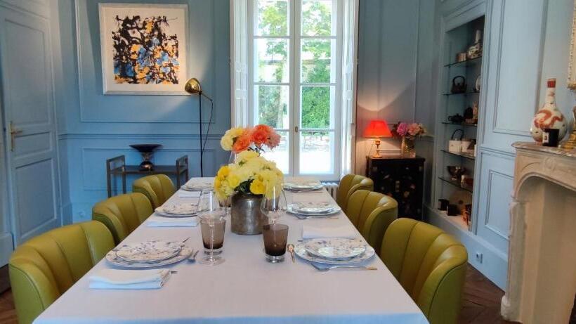 민박 Château De Brinville