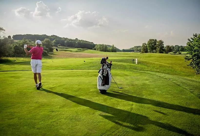 Aamiaismajoitus (B&B) Pannónia Golf & Country Club