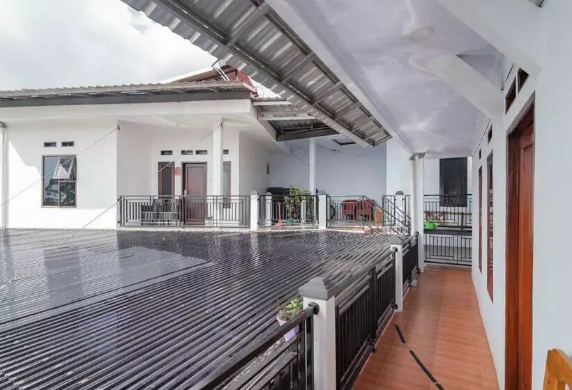 Hotelli Erika Homestay Mitra Reddoorz