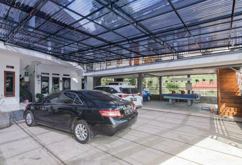 فندق Erika Homestay Mitra Reddoorz