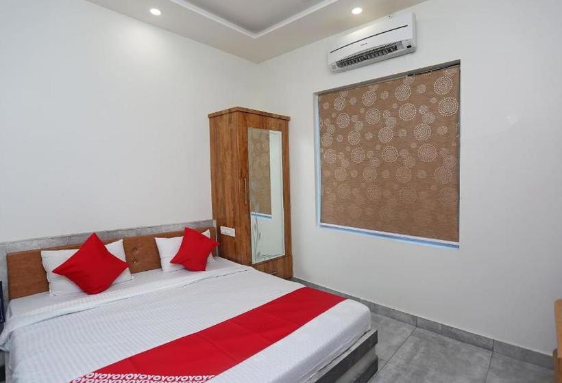 فندق Oyo 17312 Tandoori Veg