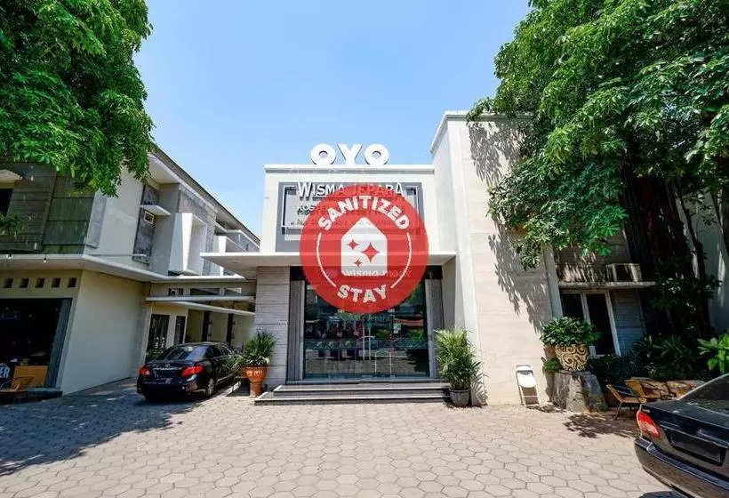 ホテル Oyo 2028 Wisma Jepara