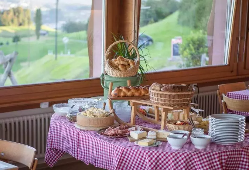 Hotelli Restaurant Und Kaeserei Berghof