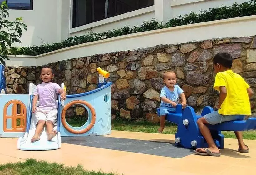 Hotelli The Happinezz Hills