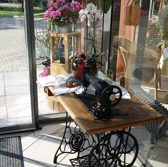 Hotelli Wirth Z ´ Moosham