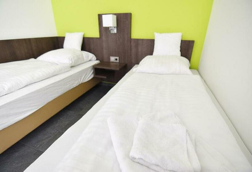 Пансион Deluxe Haus Glessen   Zentral Zu Köln!