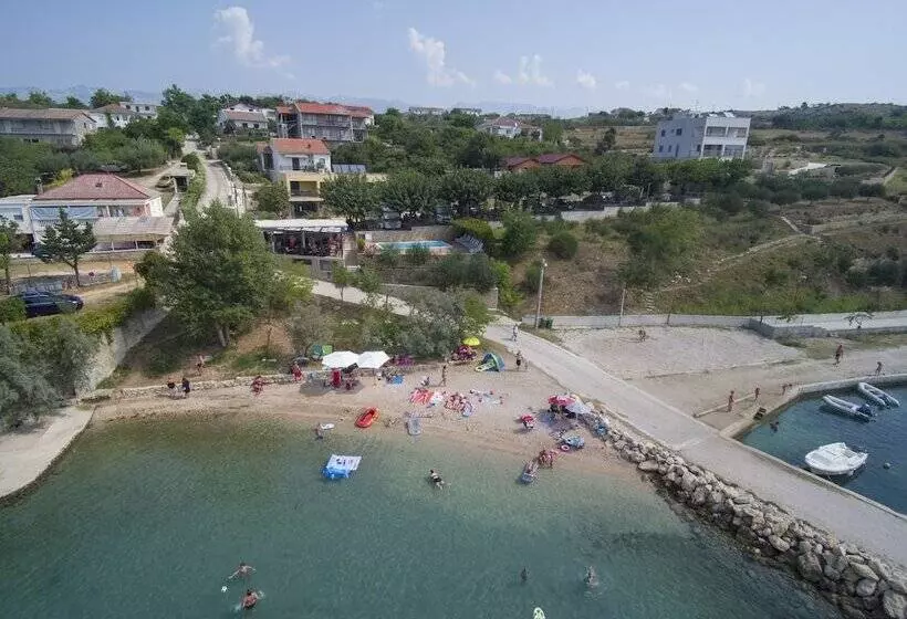 ユースホステル Camping Odmoree   Campsite