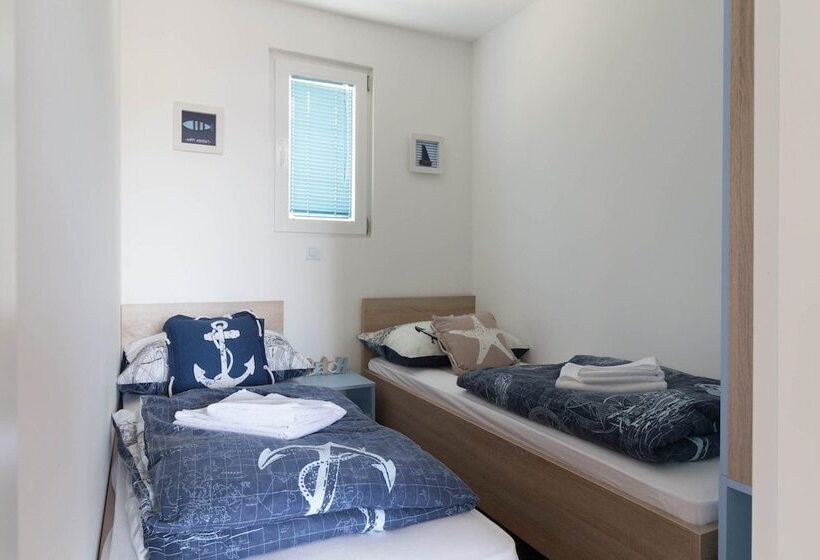 فندق صغير Camping Odmoree Campsite