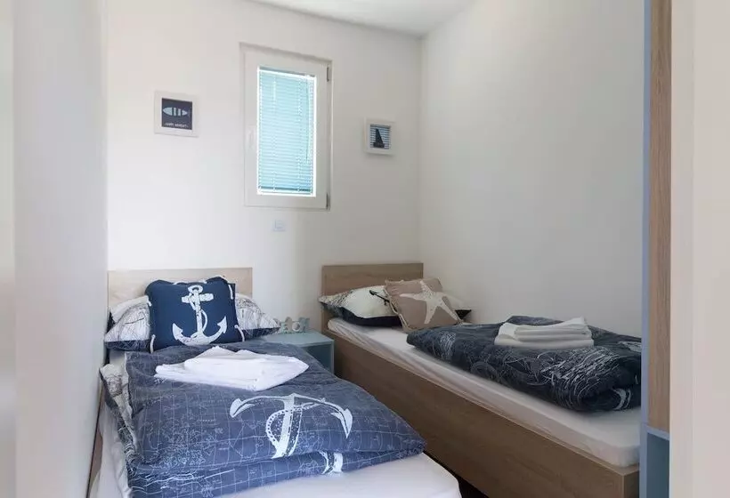 ユースホステル Camping Odmoree   Campsite