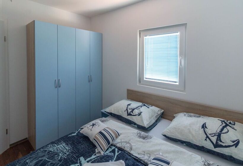 فندق صغير Camping Odmoree Campsite