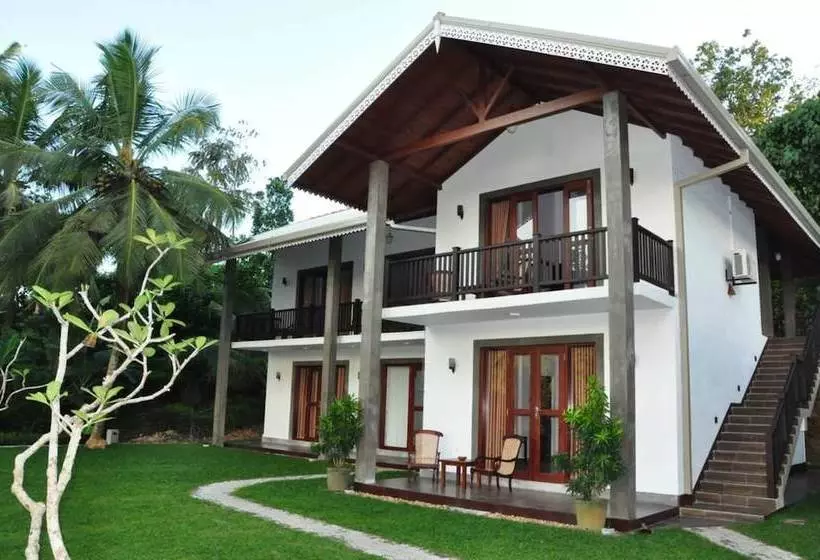 تختخواب و صبحانه Villa Peacock