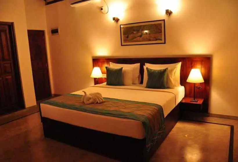 تختخواب و صبحانه Villa Peacock