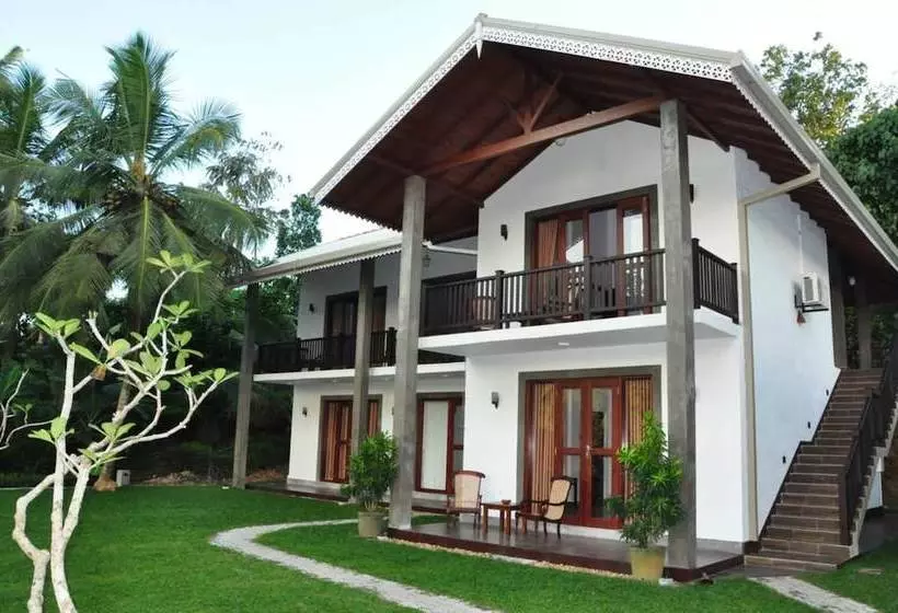 تختخواب و صبحانه Villa Peacock