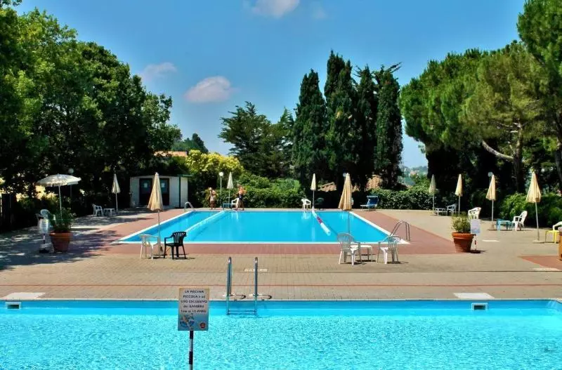 Hostelli Camping Village Mar Y Sierra