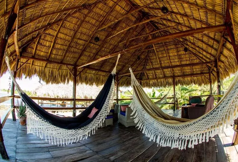 Hotelli Miramar Surfcamp