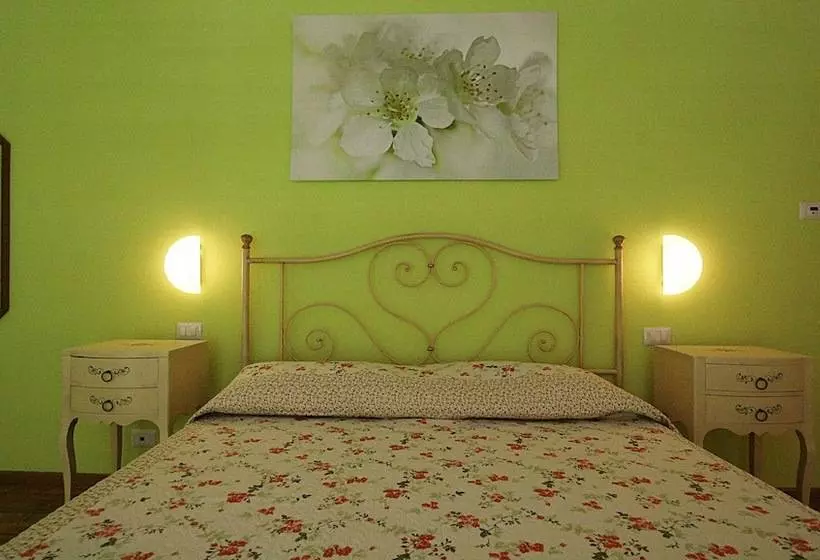 田舎風ホテル Agriturismo Cornali