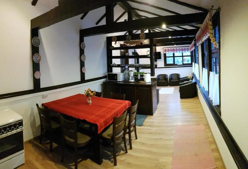 پانسیون Casa Demeter