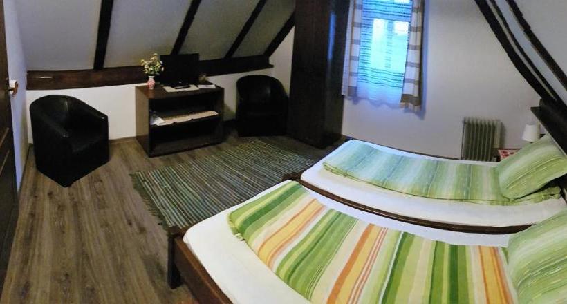 پانسیون Casa Demeter