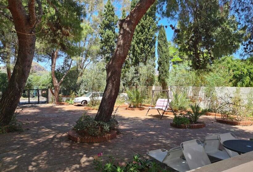 Villa Il Glicine Bed & Breakfast