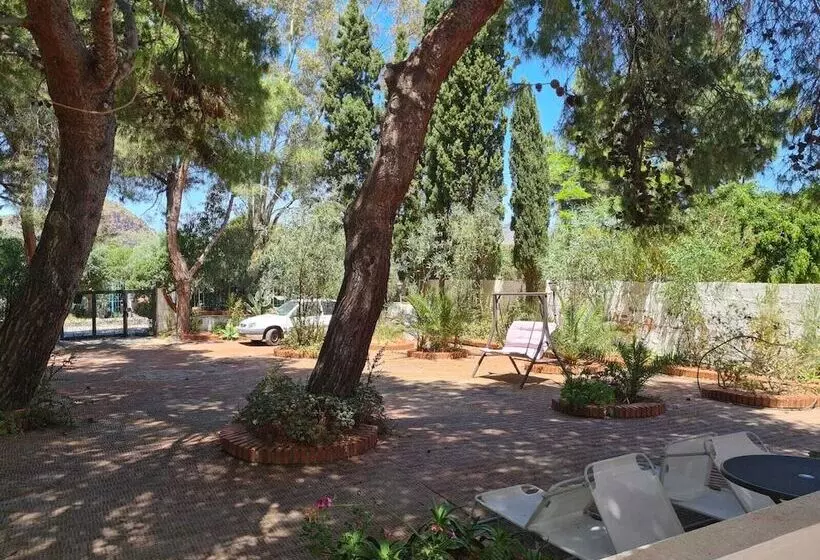 Villa Il Glicine Bed & Breakfast