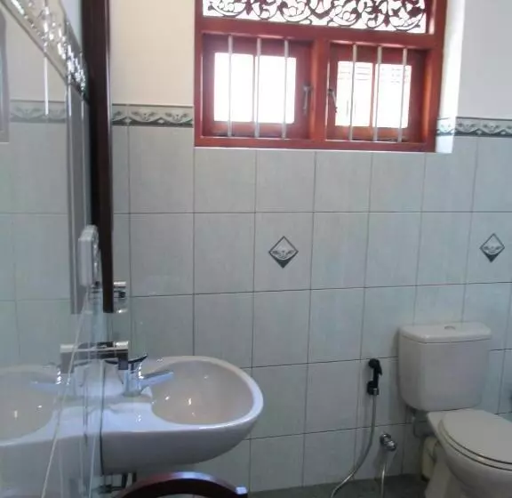 Aamiaismajoitus (B&B) Surf Villa